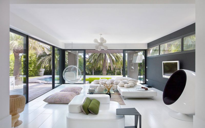 sleek-living-room-decor